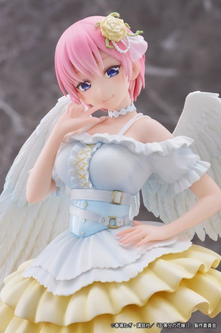 Ichika Nakano 1/7 Figure Angel ver. -- The Quintessential Quintuplets SS
