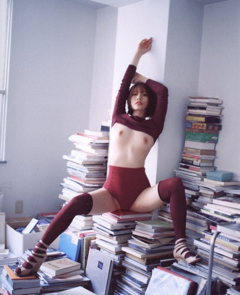 soft noise -- Saika Kawakita Photo Book