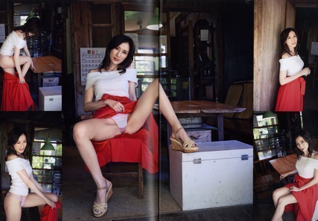 J Queen -- JULIA Photo Book