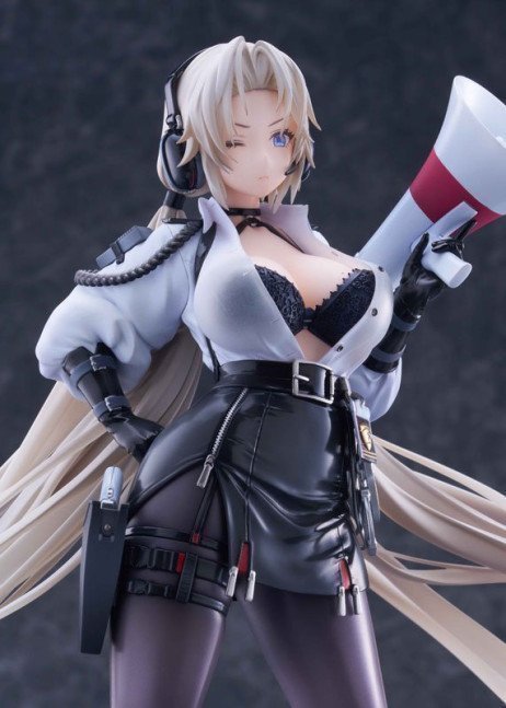 Kronshtadt 1/6 Figure Begin the Rush! -- Azur Lane