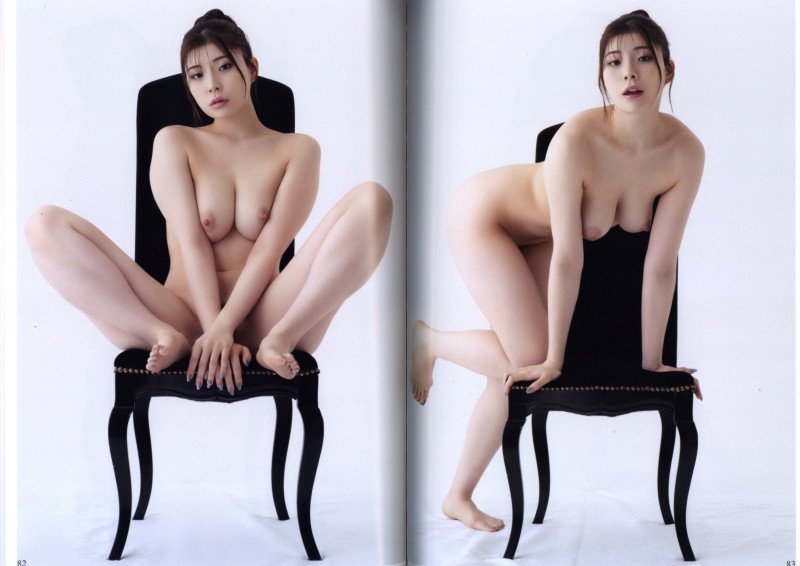 Premium Nude Pose Book Featuring Rei Kamiki