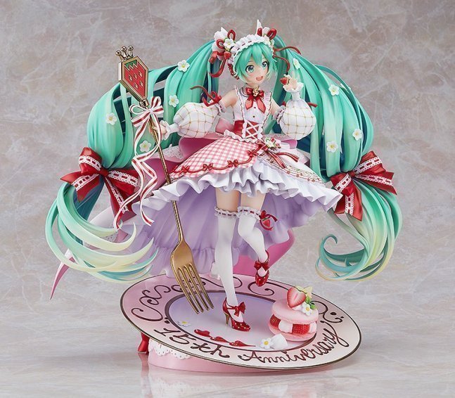 Hatsune Miku 1/7 Figure 15th Anniversary Ver.
