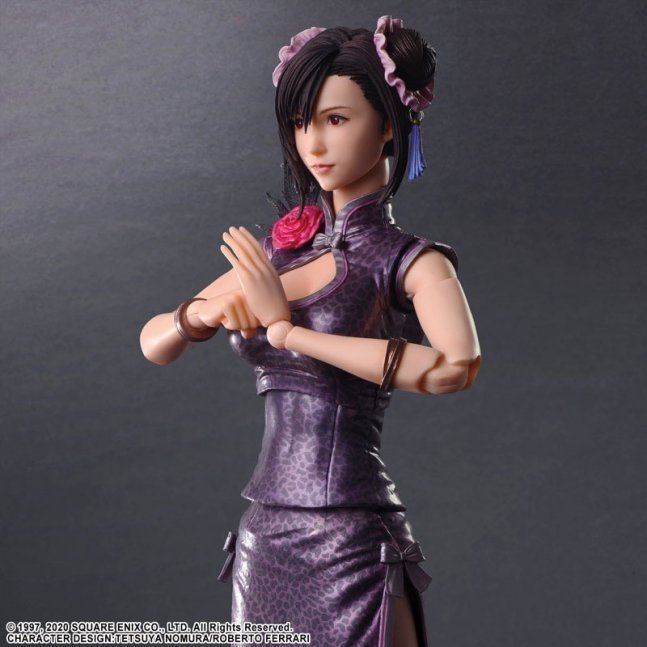 Tifa Lockhart PLAY ARTS Kai Action Figure Fighter Dress Ver. -- Final Fantasy VII Remake