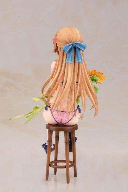 Sunflower Girl Momose Kurumi 1/7 Figure