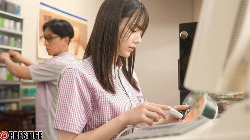 *Clearance Sale* Close-up Hugging Girlfriend -- Remu Suzumori