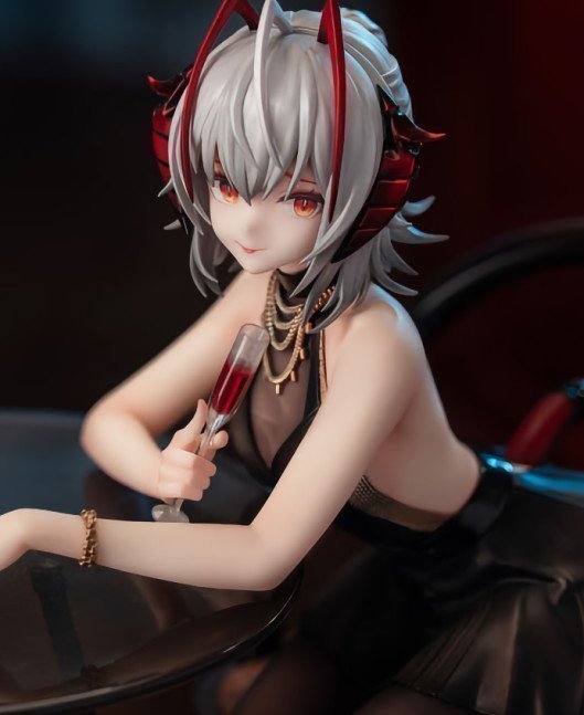 W 1/7 Figure Dress Ver. -- Arknights