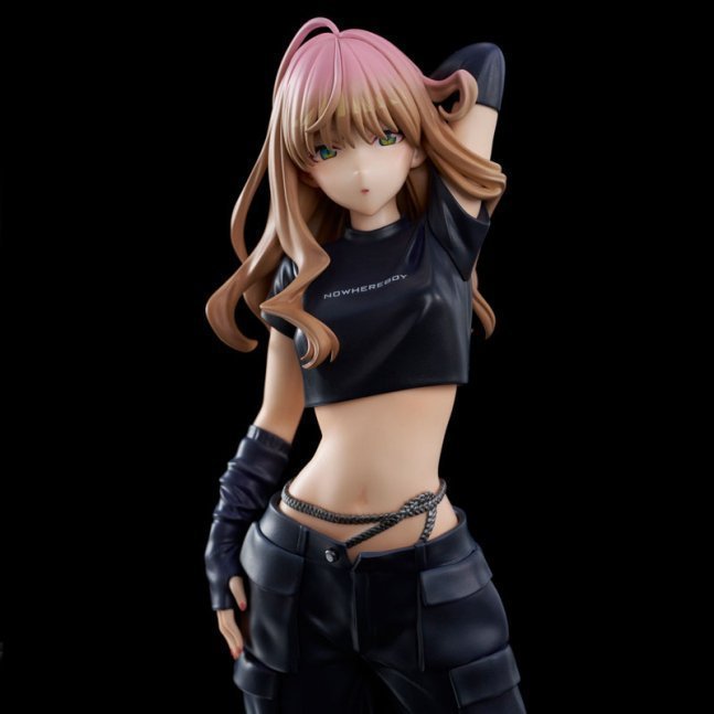 Yume Minami ZOZO BLACK COLLECTION Figure -- GRIDMAN UNIVERSE