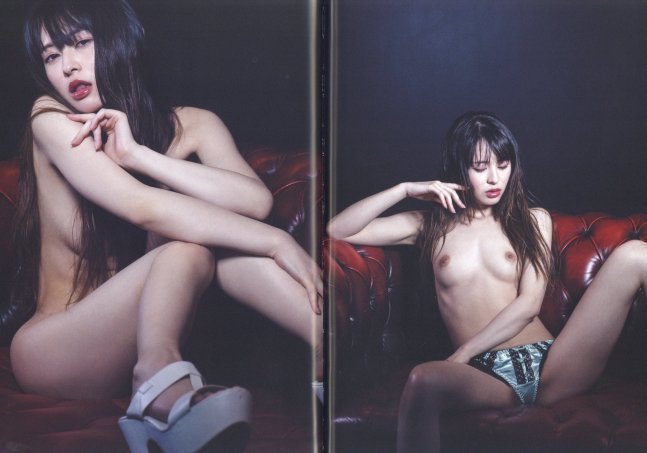 Real Nature of Wolf - Ookami no Sugao - Kaede Hiiragi 1st Photobook