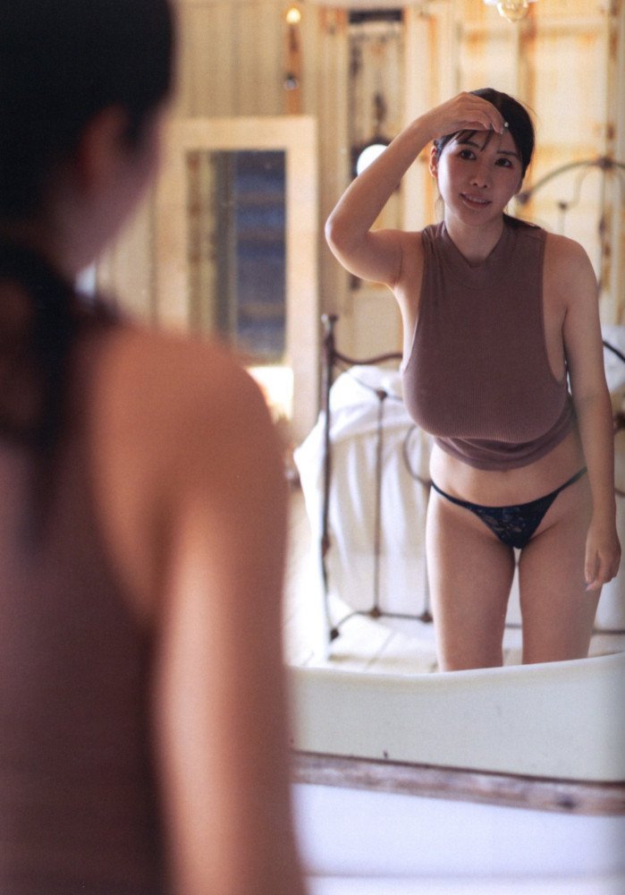 Venus -- Ako Kimura Photo Book
