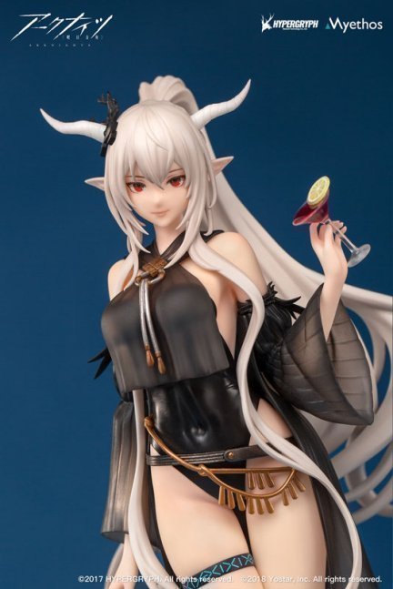 Shining 1/10 Figure Summer Time Ver. -- Arknights