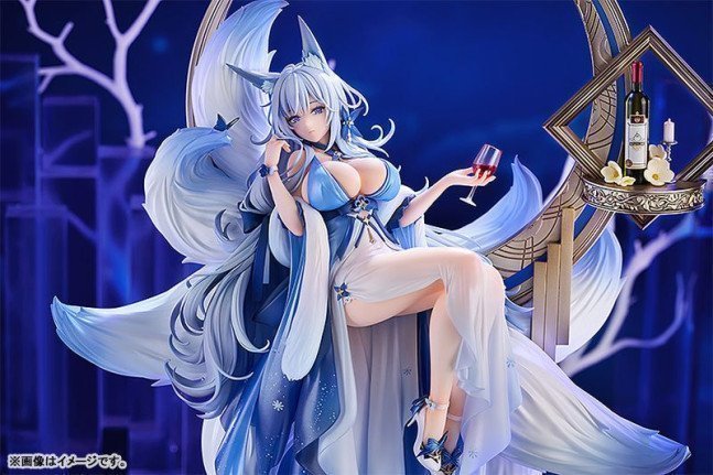 Shinano 1/7 Figure Dreams of the Hazy Moon ver. -- Azur Lane