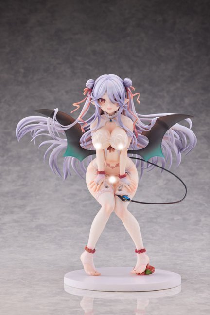 Pure Succubus Liz 1/6 Figure DX Ver.  Illustrated by Tamano Kedama