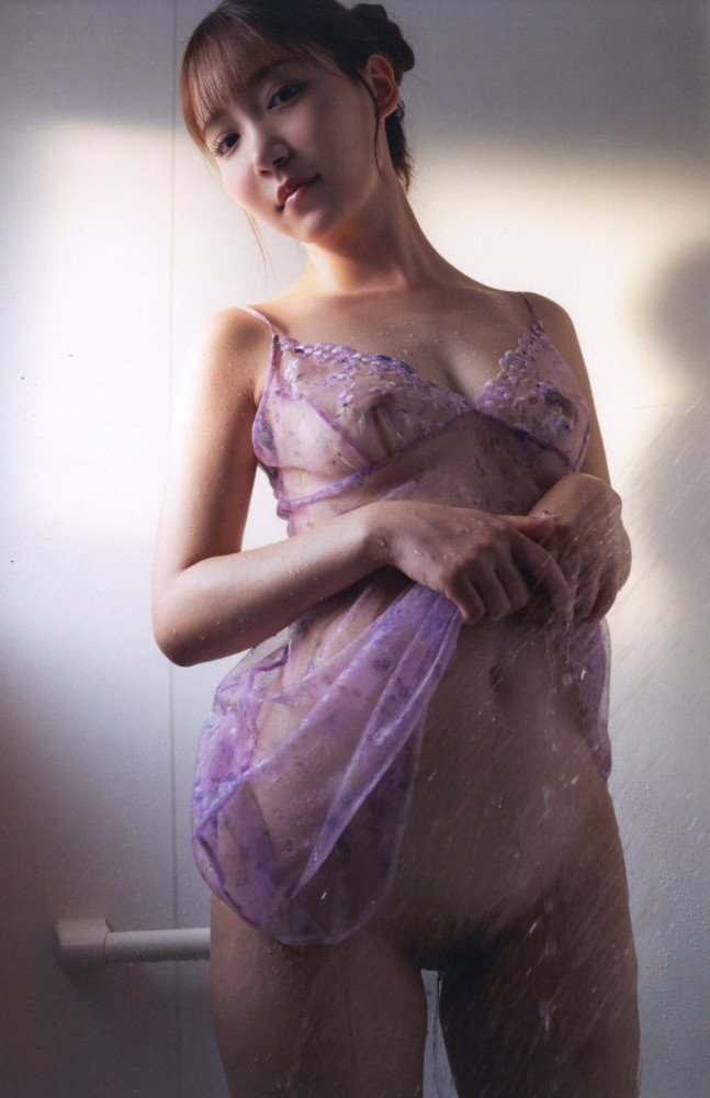 ring-ring -- Marin Mita 1st Photo Book