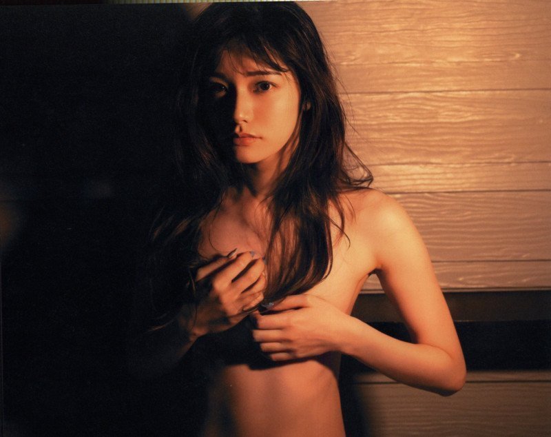 Summer in Summer -- Rena Miyashita Photo Book