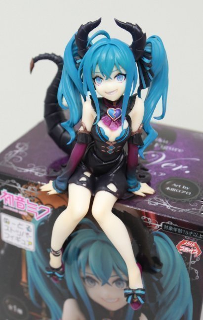 Miku Hatsune Noodle Stopper Figure Villain ver.