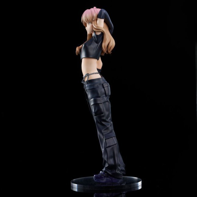 Yume Minami ZOZO BLACK COLLECTION Figure -- GRIDMAN UNIVERSE