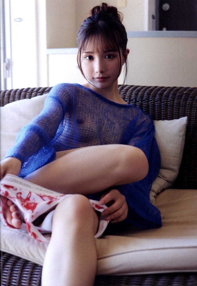 The Quiet Girl in My Classroom Smiles at Me and Acts Sweet on a Tropical Island—Nobody Told Me!  -- Saki Sasaki Photo Book