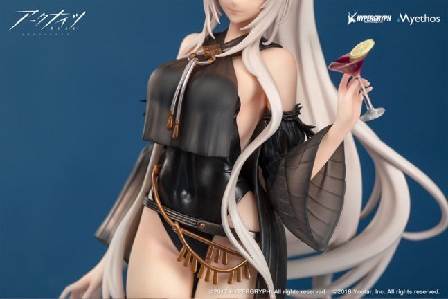 Shining 1/10 Figure Summer Time Ver. -- Arknights