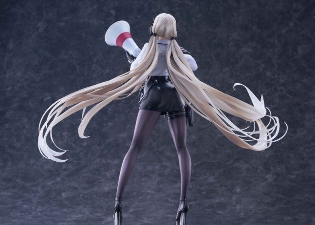 Kronshtadt 1/6 Figure Begin the Rush! -- Azur Lane