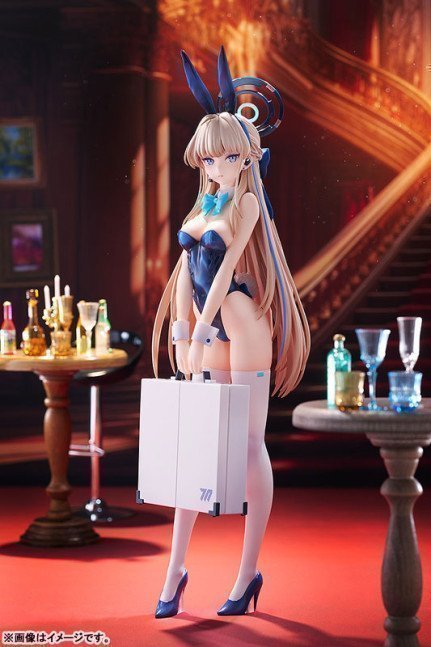 Asuma Toki 1/7 Figure  (Bunny Girl)  -- Blue Archive