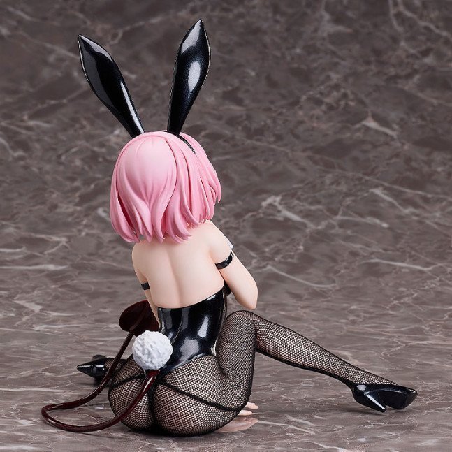 Momo Belia Deviluke: Bunny Ver. 1/6 Figure