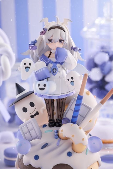 Dessert Planet Mercury Figure