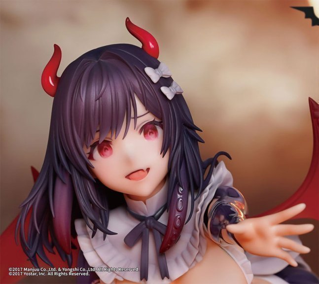 Royal Fortune 1/7 Figure Treats from the Deep ver. -- Azur Lane
