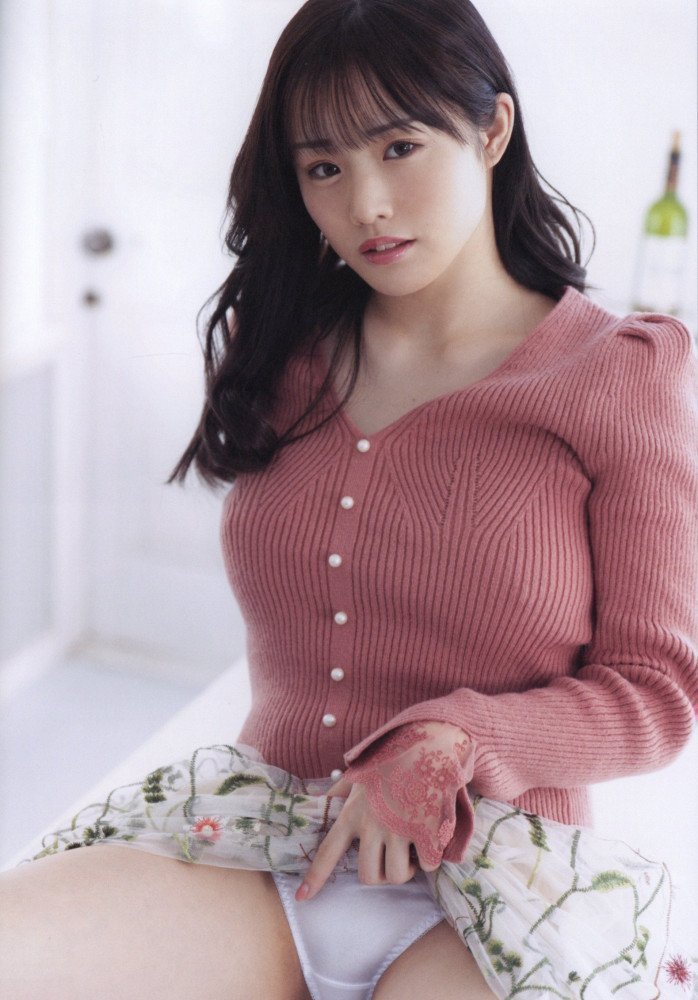 Non Sugar -- Yoru Tsukumo Photo Book