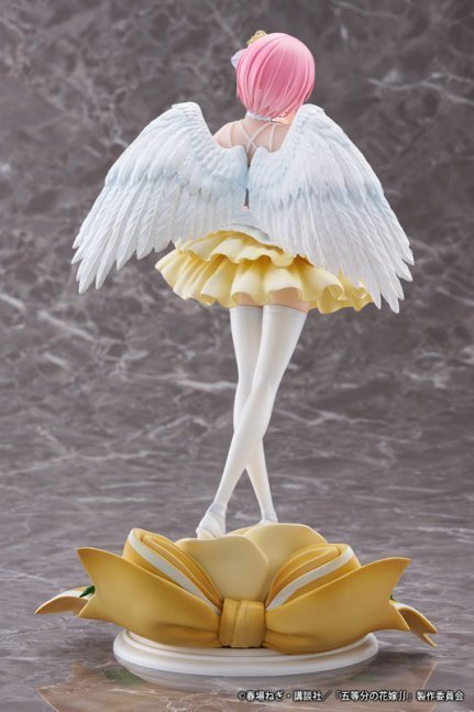 Ichika Nakano 1/7 Figure Angel ver. -- The Quintessential Quintuplets SS