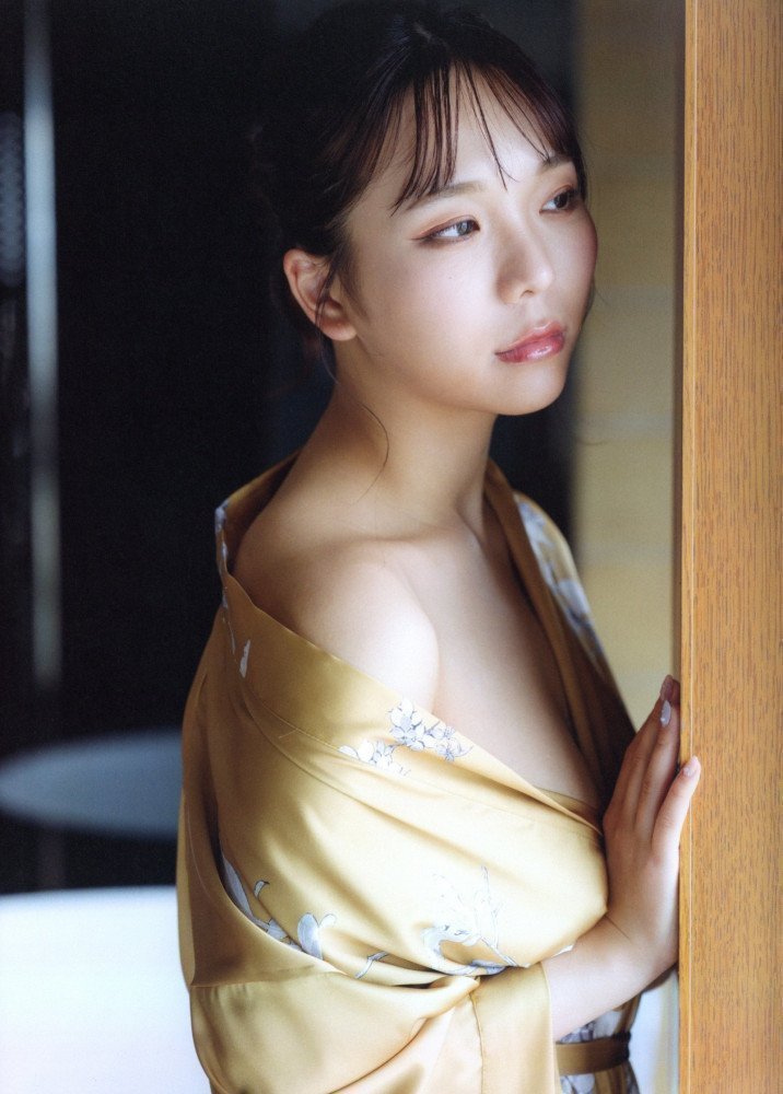 Re:ri -- Haruka Riri Photo Book