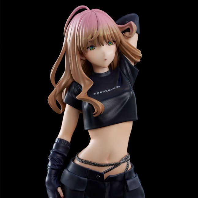 Yume Minami ZOZO BLACK COLLECTION Figure -- GRIDMAN UNIVERSE