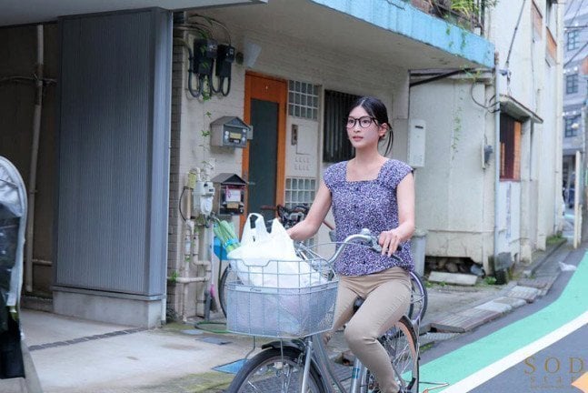 Single Mama Bunny Girl -- Suzu Honjo
