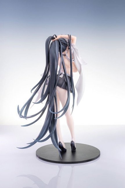 Indomitable 1/6 Figure Ms. Motivationless Maid Ver. -- Azur Lane