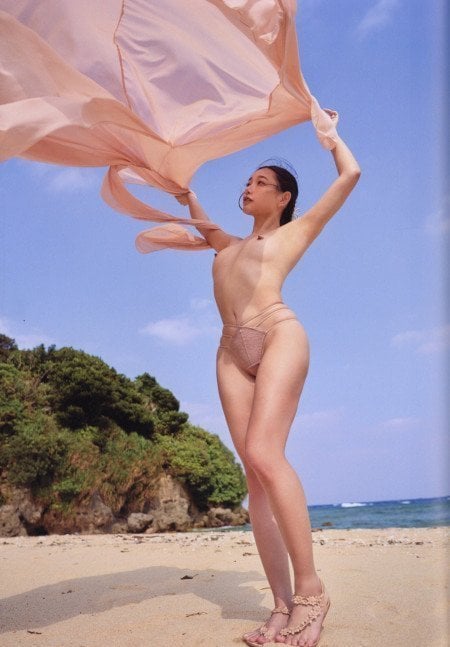 Happy Oshare Chijo -- Chiharu Mitsuha Photo Book
