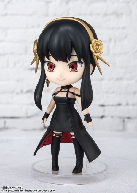 Yor Forger Figuarts mini Figure -- Spy x Family