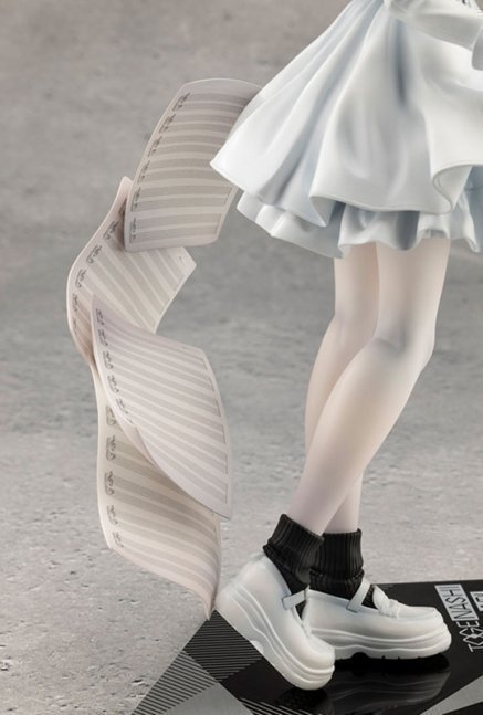 Tomo Ebizuka 1/7 Figure -- Girls Band Cry