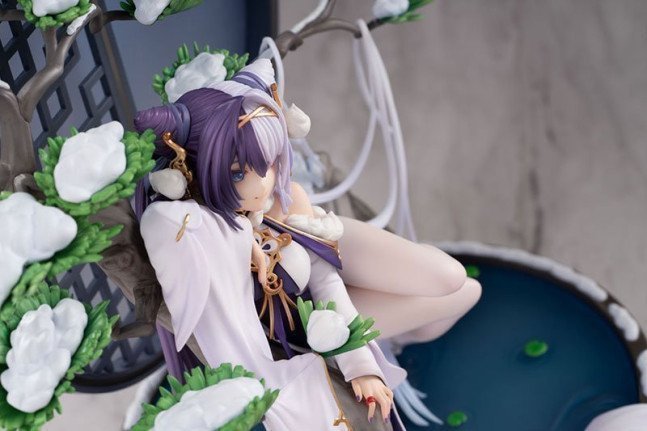 Ying Swei 1/7 Figure Snowy Pine's Warmth ver. -- Azur Lane