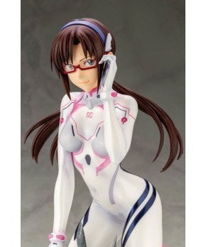 Mari Makinami Illustrious 1/6 Figure White Plugsuit ver. --